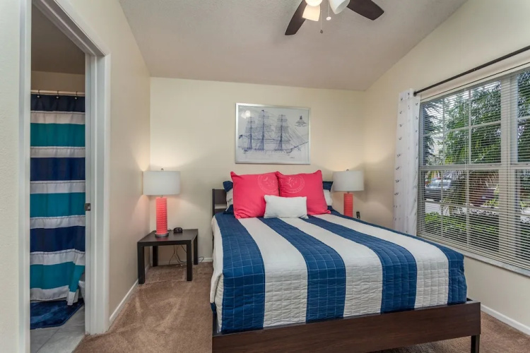 Hampton Lakes-RU961