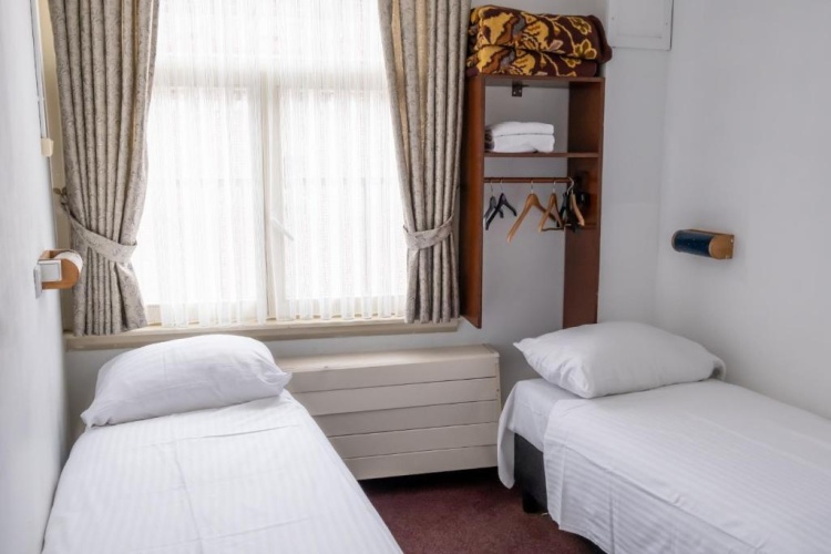 Economy Twin room