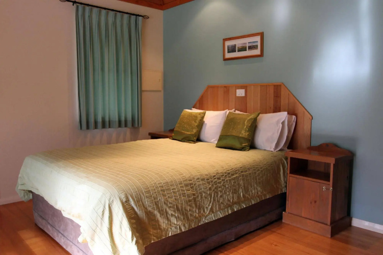Ellensbrook Cottages