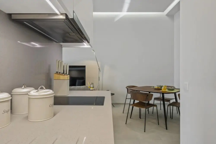 Studio Palace B by Homie