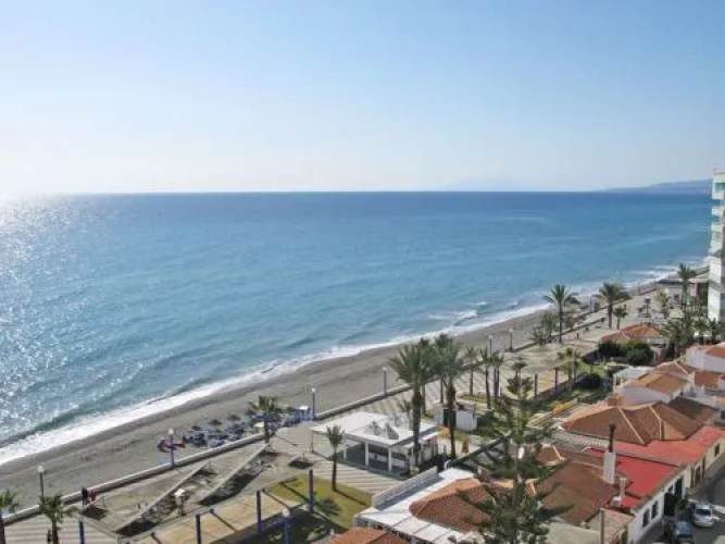 front seaview. 1 bedroom in Torrox