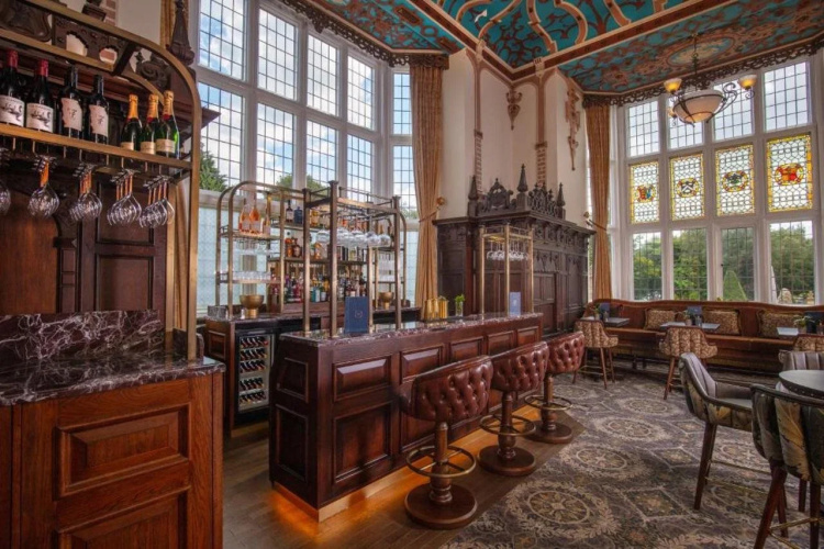 Crewe Hall photo 29