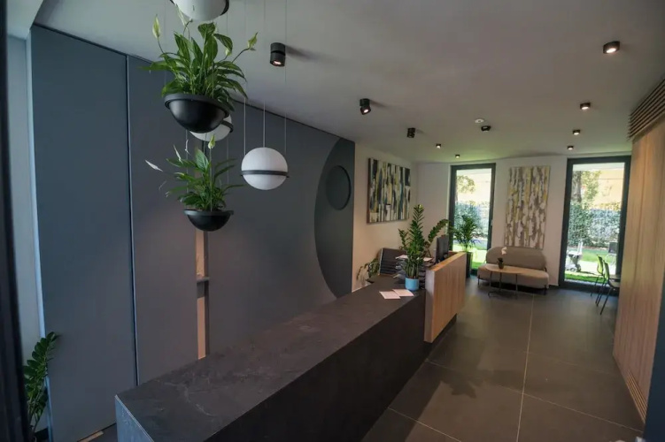 BJ81 Suite Hotel
