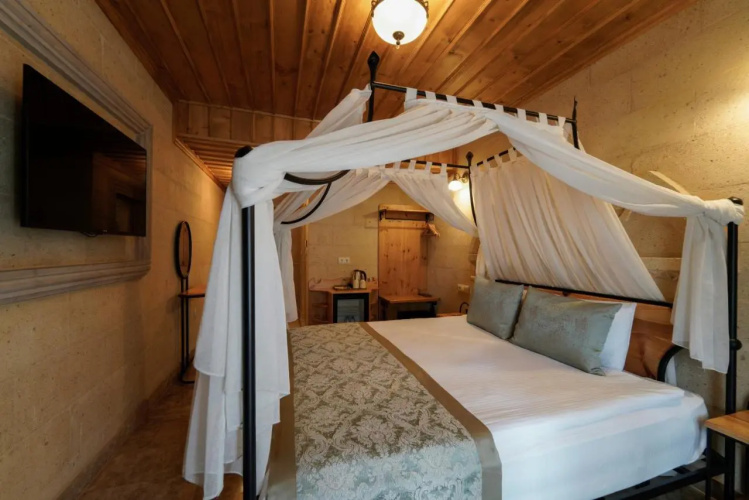 Luxury Cratus Stone Palace