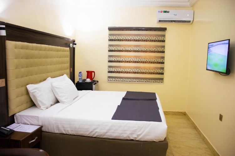 Standard Double Club room