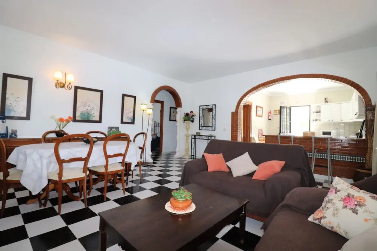 1114 Villa Corbera