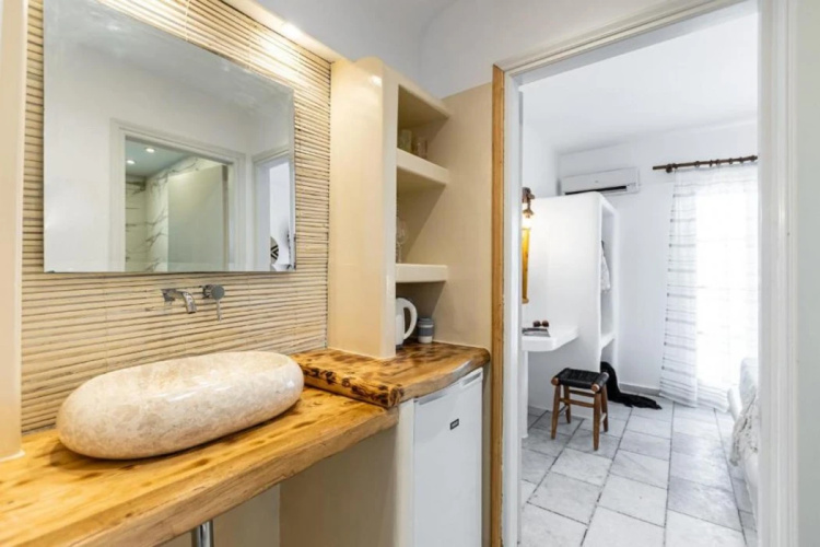 Naxian Serenity Suites