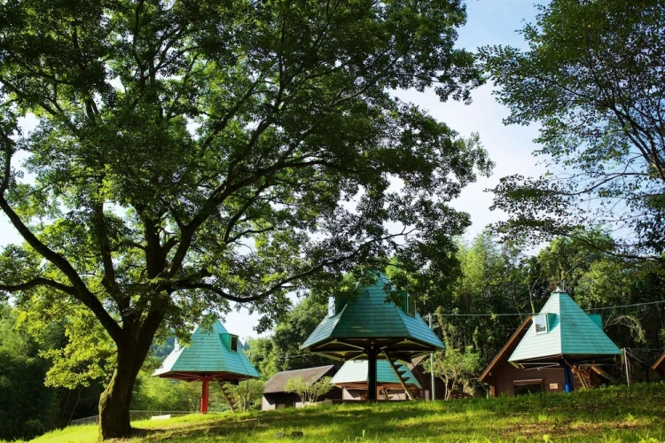 Twin Cottage