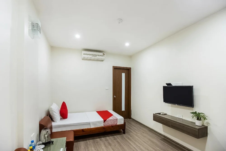 Giao Thong Hotel