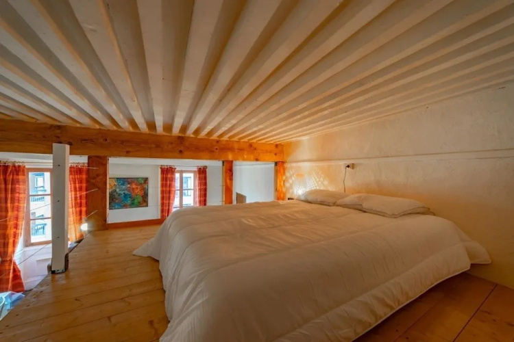 Le Sainte Claire Mezzanine studio