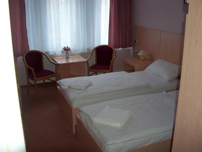 D-Hotel