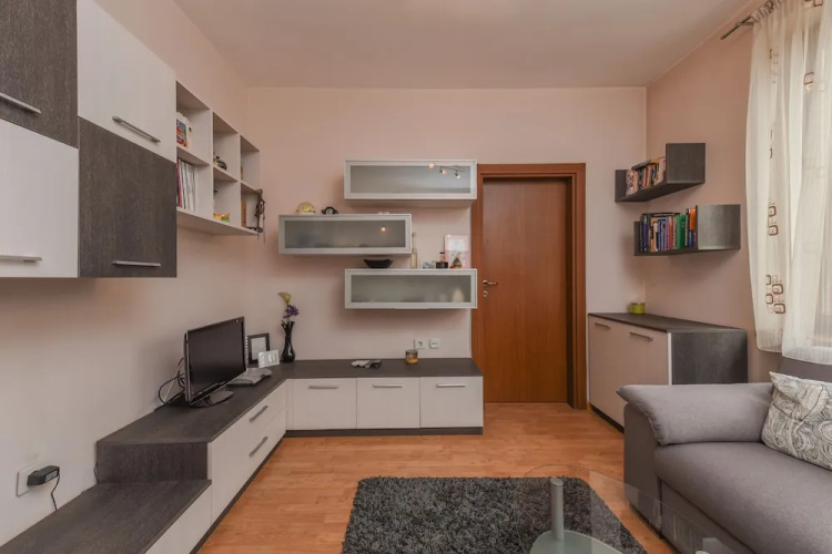 FM Deluxe 1-BDR Apartment - Iconic Donducov Boulevard