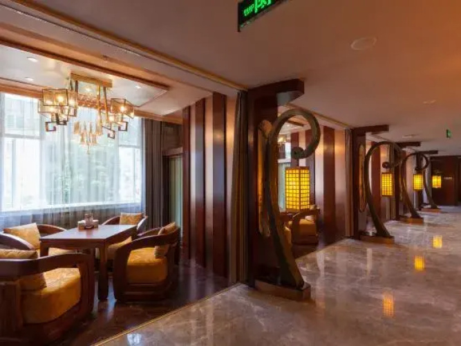 Gold Dragon Hotel
