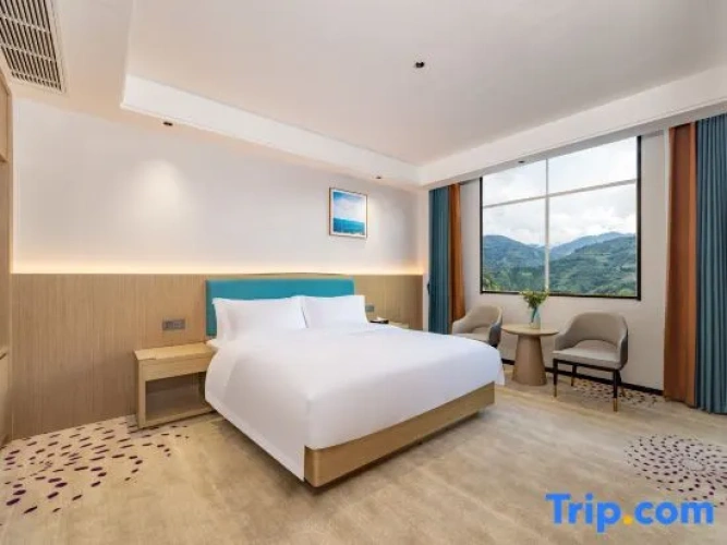 Suite with view