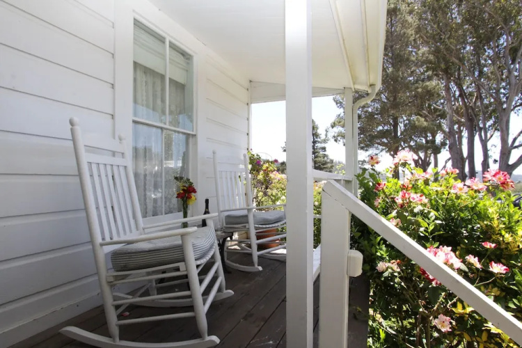 Seagull Inn
