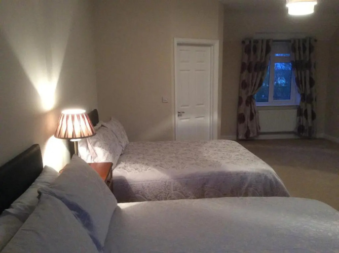 Seven Oaks B&B
