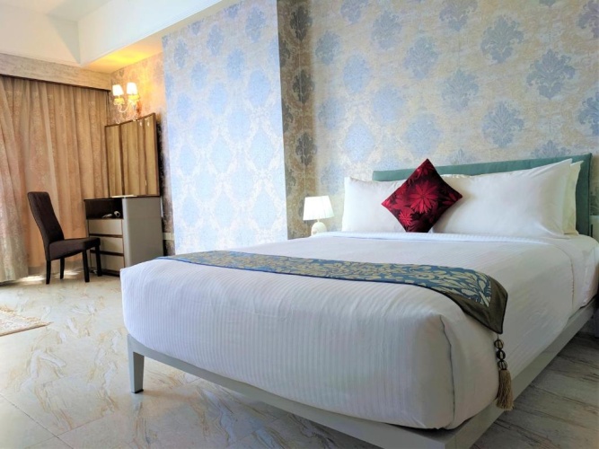 Superior Double room with view