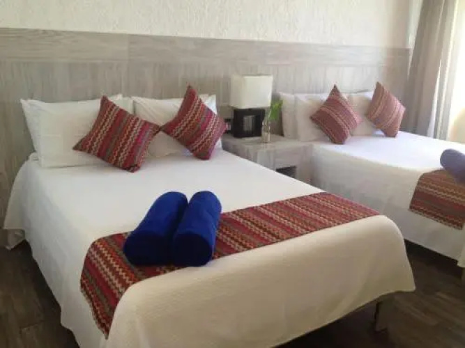 Best Beach Apartments - Cancun Plaza