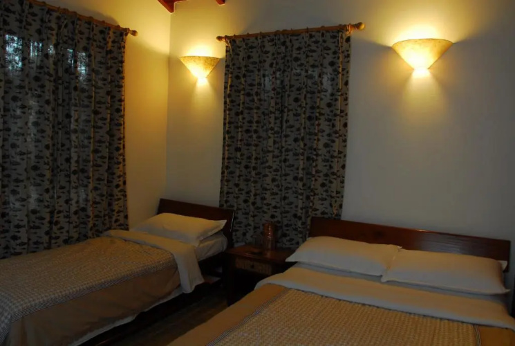 Vardan Resort n' Apartment