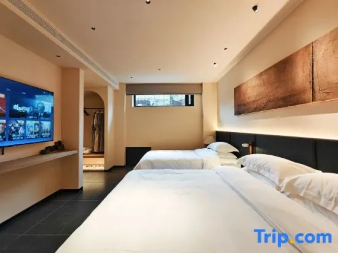 Standard Family room