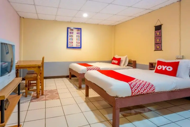 Standard Twin room