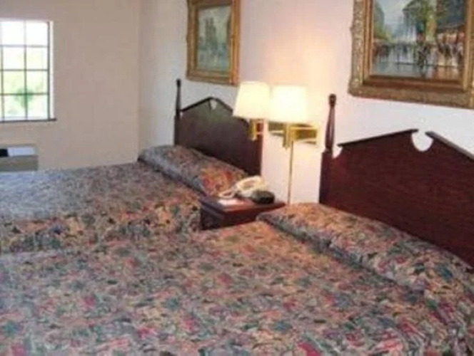 Garden Inn & Suites - Fitzgerald
