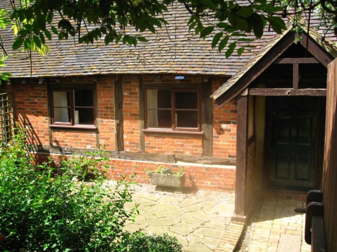 3 Bedrooms Cottage