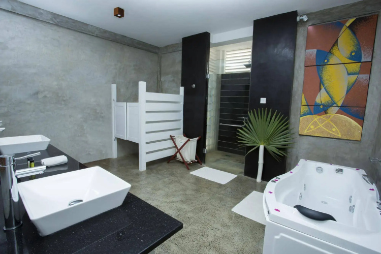 Maalu Maalu Resort & Spa