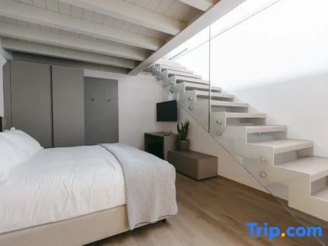 Double Duplex Suite