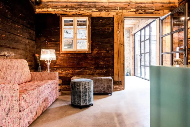 Peakini Farmhaus