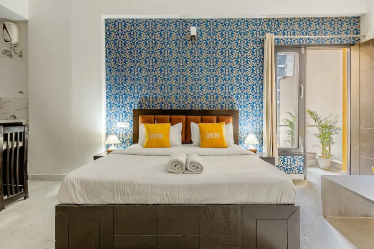 Lime Tree Hotel Golf Course Road Sec-43
