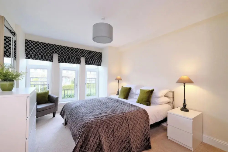 Spacious 3 Bed in Aberdeen s Westend