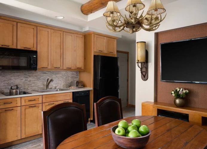 1 Bedroom Suite