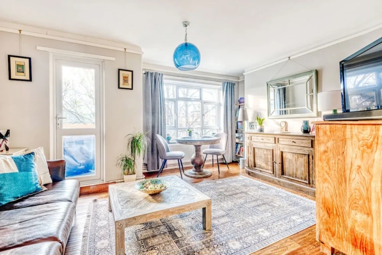 2 Bedrooms Apartment with balcony