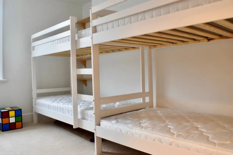 Modern Maisonette By Chalk Farm