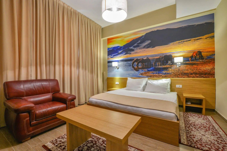 Hotel Lirak