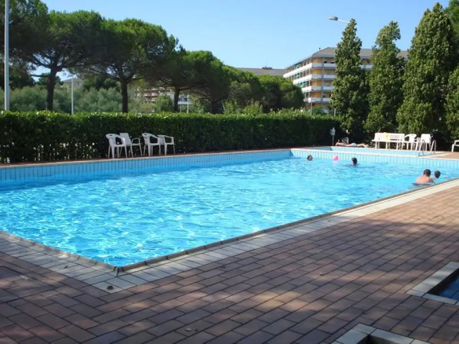 Relax and Enjoy a Garden and Pool