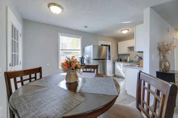New Bern Abode w/ Yard ~ 2 Mi to Neuse River