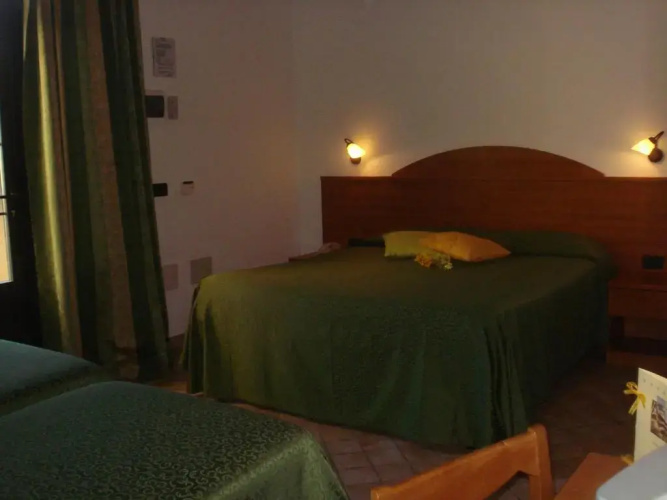 Carlo's Hotel