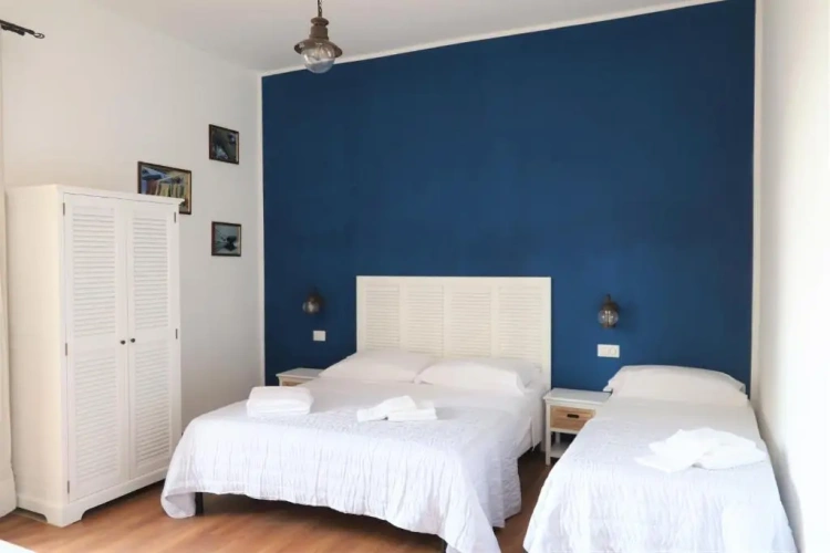 Standard Triple room with balcony