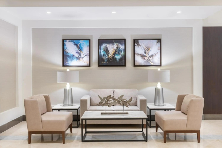 Landmark Hotel & Suites