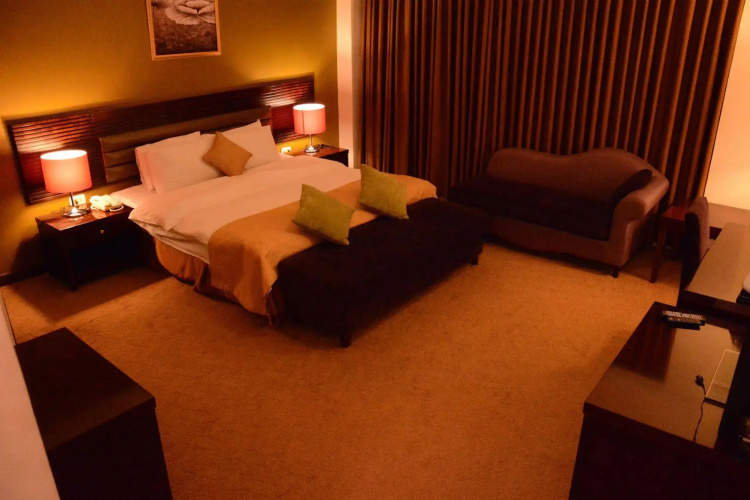 Sandy Le Oriental Hotel