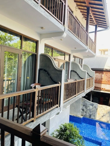 Deluxe Double room with balcony and with partial sea view