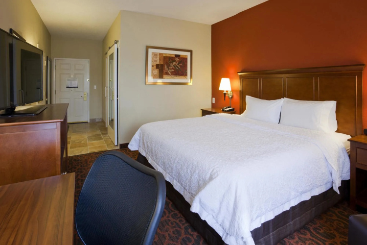 Hampton Inn Minneapolis NW Maple Grove