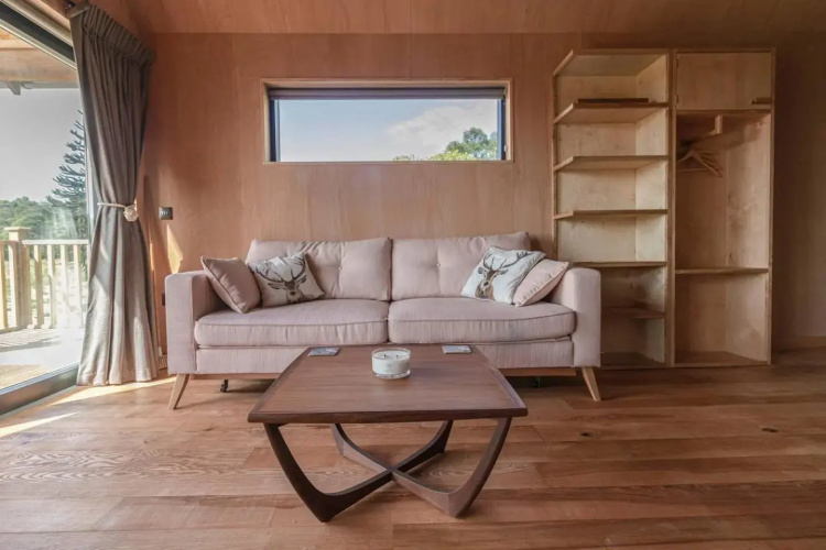Birdwatcher's Cabin