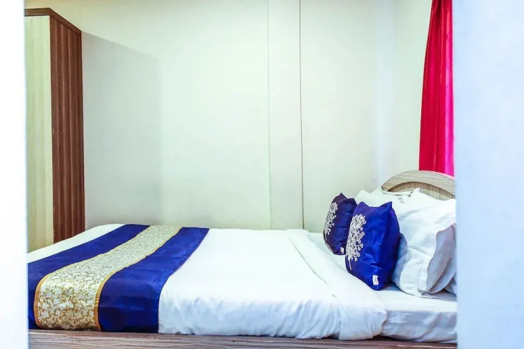 OYO 5692 Stay Inn Residency