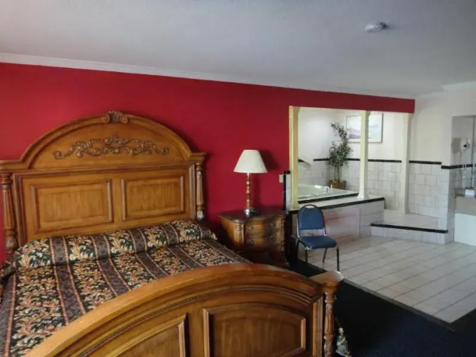Econo Lodge Norwalk