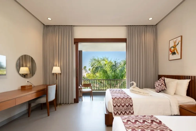 Superior Twin room with balcony