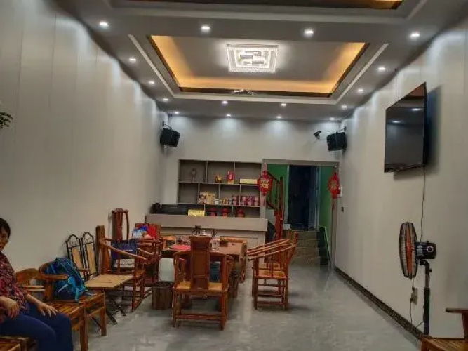 Huangyao Warm Hotel