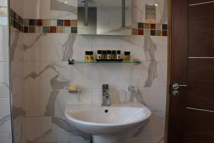 Cheshire Hotel